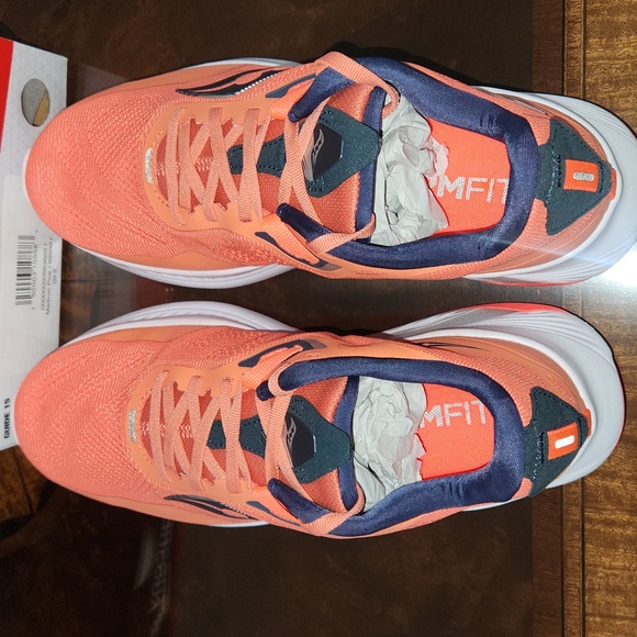 Saucony Guide 15 Sneakers. NEW in Box! Night Rose/Sunstone - Picture 5 of 15